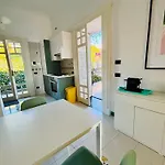 Ferienhaus Charming Posillipo Sea View Ibiscus House