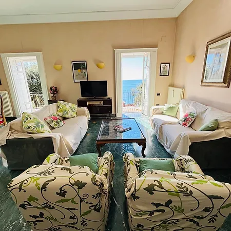 Charming Posillipo Sea View Ibiscus House * Neapol