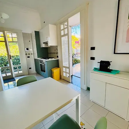 펜션 Charming Posillipo Sea View Ibiscus House