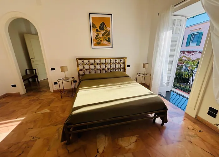 Charming Posillipo Sea View Ibiscus House * 나폴리